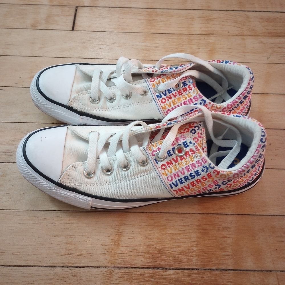 Converse All Star Madison Low Top Graphic Print Logo Sneakers Women Size 9